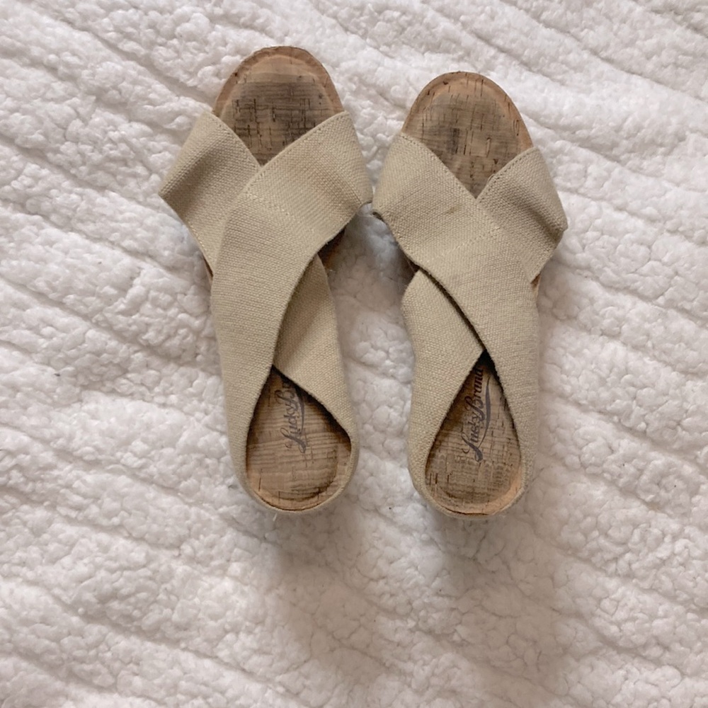 Lucky brand cork shoes 8.5.  Good used condition